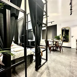 Apartament Golden ~ 1000m Main Square ~ Self Check-in 24h Polska